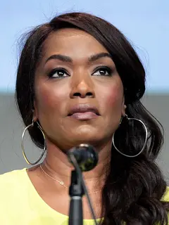 Portrait de Angela Bassett