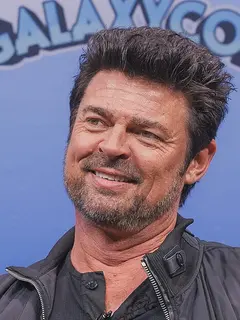 Portrait de Karl Urban