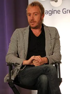Portrait de Rhys Ifans